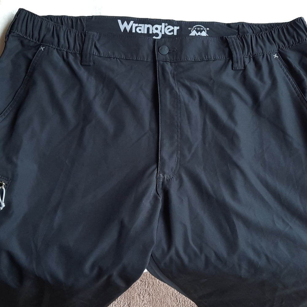 Wrangler Outdoors| Men's| Nylon| Black| Size 40
